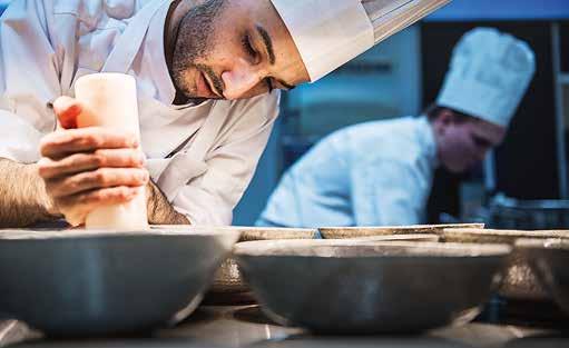 Fast and easy. COMMERCIAL KITCHEN Poultry. Cleaning & hygiene. EMPLOYEE CANTEEN Fish. Frozen goods. Work apparel.