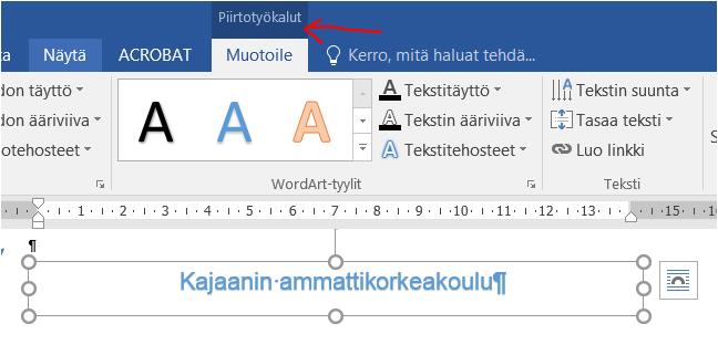 Kokeilla voi myös muuttaa Yksi palstaiseksi. 17 WORDART-TEKSTIN LISÄÄMINEN Valitse Lisää lehti ja sieltä WordArt. Valitse jokin malli.