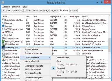 TÄYTTÄ VAUHTIA WINDOWSILLA Windowsin kaikki avoimet ohjelmat käyttävät sekä muistia että prosessorin tehoa, joten Photoshopille