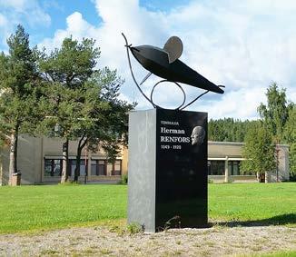 Se on ollut kaupunginsairaala, kansakoulu, sekä kirjasto 75 vuoden ajan. Rakennus on nykyisin yksityisomistuksessa, ja siihen avautuu kunnostuksen jälkeen kahvilaravintola ja myymälä.