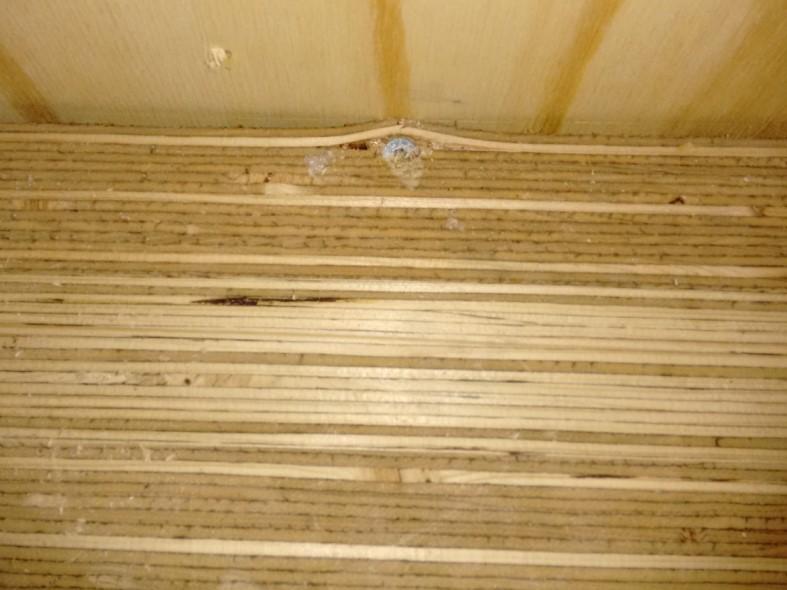 12 koostumukseltaan sahatavaraa, mikä vaikuttaa merkittävästi myös niiden kosteuskäyttäytymiseen.