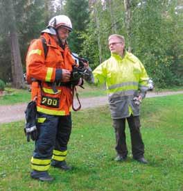 Paraisten kuulumiset PUHEENJOHTAJA Risto Karjalainen Hietapellonkatu 5 as 24, 21600 Parainen Puh. 050 567 6542, 02 273 9933 (työ) risto.karjalainen@narmaplan.fi SIHTEERI Timo Keihäs Puh.