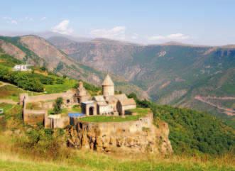 Käymme armenialaisten pyhän vuoren Araratin juurella ja sen lähellä sijaitsevassa Hor Virapin luostarissa sekä ainutlaatuisessa Geghardin luolaluostarissa ja Garnin temppelissä.
