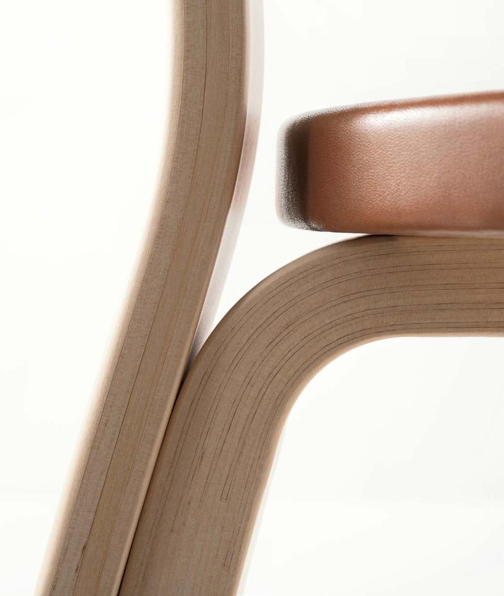 I n the late 1920s, the great Finnish architect Alvar Aalto began to experiment with bending wood and collaborated with the furniture manufacturer Otto Korhonen on a number of innovative techniques.