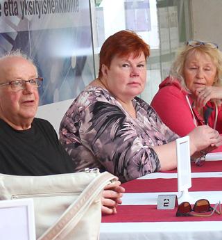 KALAT Ootkos aatellut trahteerata kavereilles tai perheelles pääsiäisruokaa? Ois kyllä hyvä, sillä kaikki arvostavat keittiötaitojasi ylimpään keittiökategoriaan asti. Onnea saat mämmistä.