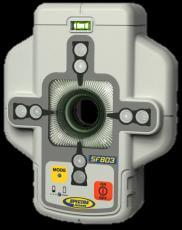Automaattinen kallistus & linjaus (DG813) - Automaattinen toiminto kohdistaa laserpisteen tähtäintaulun keskelle ja mittaa laserin ja tähtäintaulun