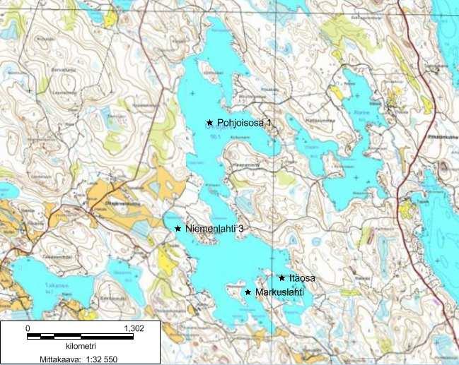 Oksjärven näytteenottopisteet vuonna 2016. Pohjakartta Maanmittauslaitos. Itäosan kokonaissyvyys oli 7,5 m ja näkösyvyys hieman Markuslahtea alhaisempi (2,1 m).