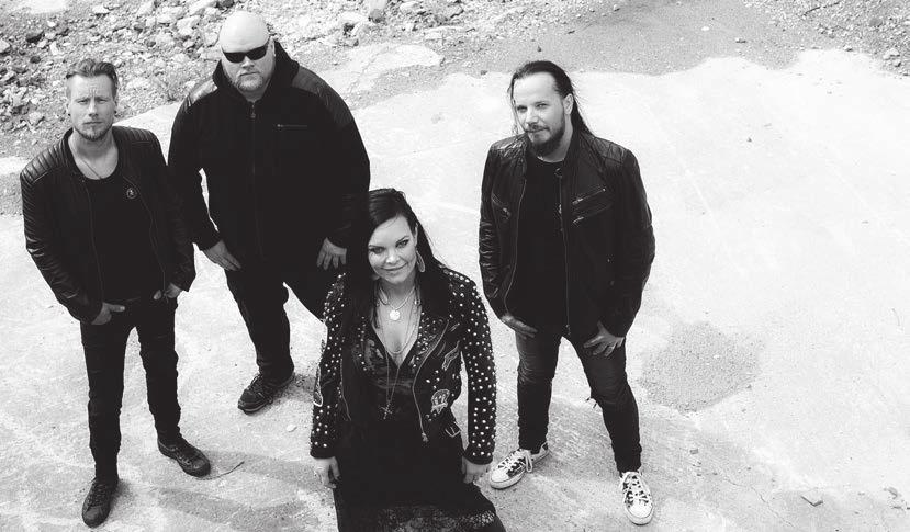 Elokuvallisia elämyksiä Dark Sarah julkaisee toukokuussa, juuri ennen Musiikkijuhlia, uuden levyn The Golden Moth.