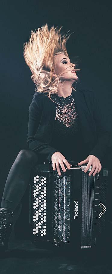teltassa. Tapahtuma sisältää pääasiassa monipuolisia paikallisia haitari ja jazz musiikkiesityksiä.