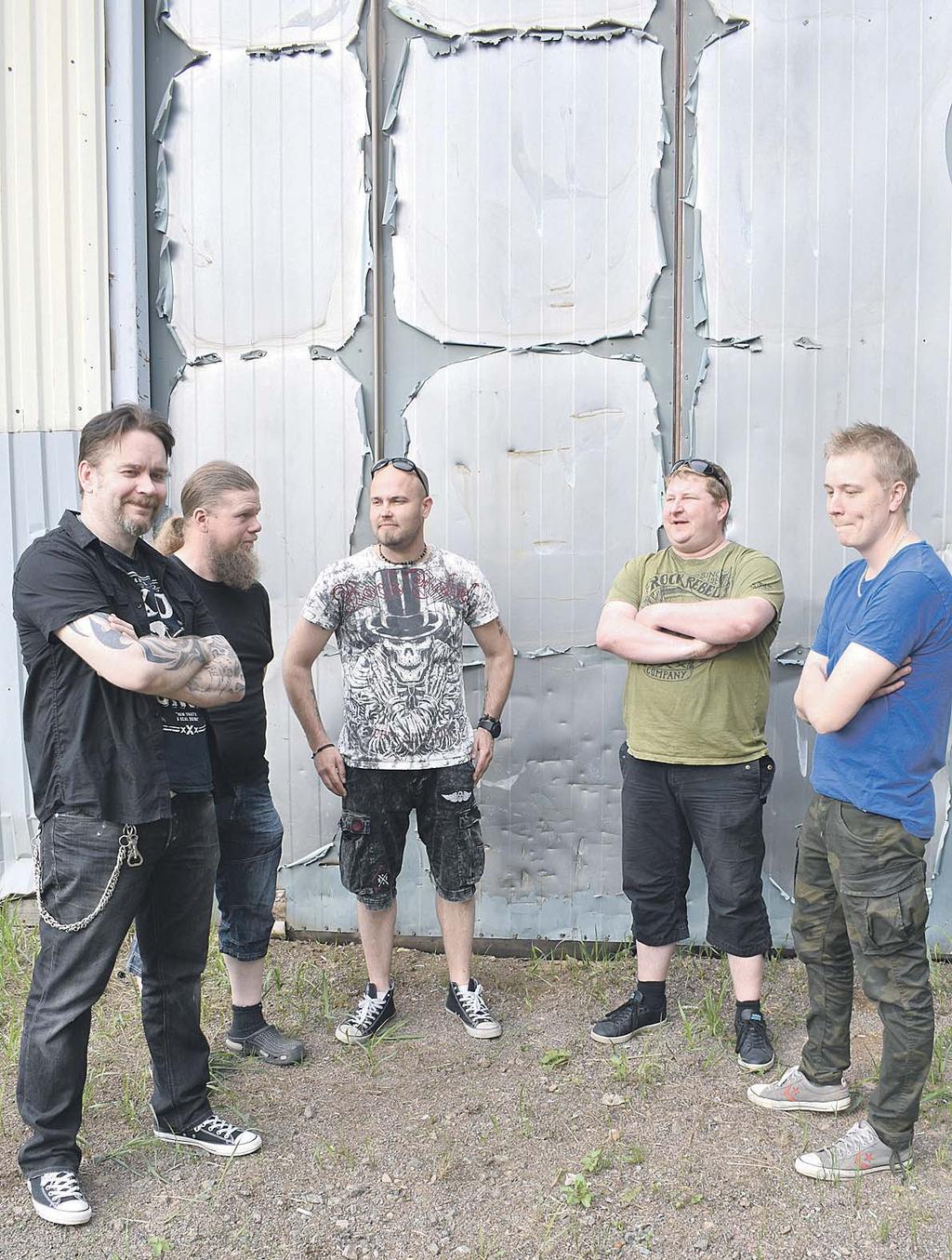 KYLÄTALO (Pitkäkuja 9) avoinna klo 10 14.