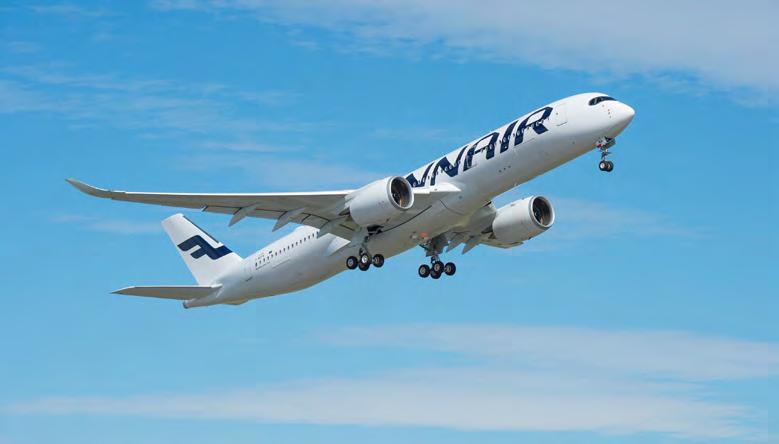 FINNAIR VUOSIKERTOMUS 2017 5 VUODEN 2017 KOHOKOHDAT Finnair jatkoi vahvaa kasvuaan Vuosi 2017 oli Finnairille voimakkaan kasvun aikaa yhtiön kiihdytetyn kasvun strategian mukaisesti.