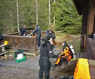 Tapahtumassa tehtiin Nitrox-kurssin sukelluksia ja mukana oli myös muita seuran jäseniä sukeltamassa.