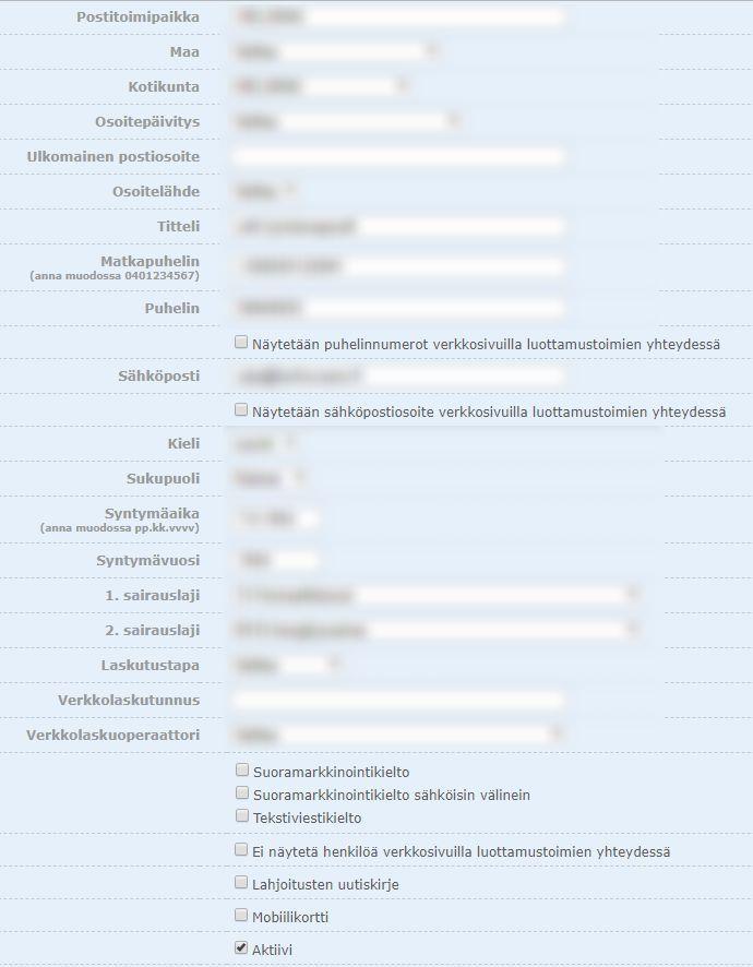 40. Selaa sivua hieman alaspäin. Puhelin-kentän ja sähköposti-kentän alta löytyy laatikot kyseisten tietojen nousemisen hallitsemiseen.