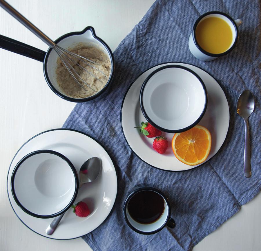 BASIC ENAMEL MUG - WHITE 2,5 dl
