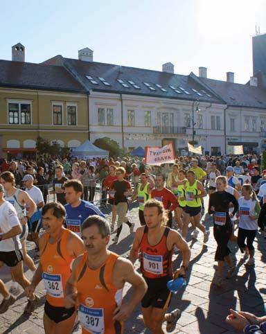 Štatistika prihlásených účastníkov MMM 2010 2011 Kategória Dlžka trate Muži Ženy Spolu Muži Ženy Spolu Maratón 42 195 m 864 93 957 906 78 984 Polmaratón 21 097 m 1070 245 1315 1452 362 1814 Inline
