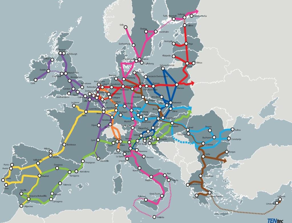 44 / 70 Kuva 20. EU Komission määrittelemät TEN-T ydinverkkokäytävät7. Suomi on esittänyt nykyisten ydinverkkokäytävien laajentamista Pohjois-Suomeen.