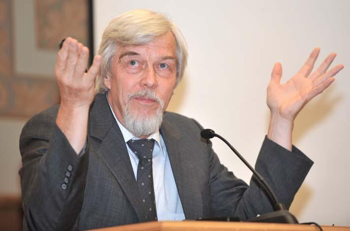 FIZICÃ CERCETARE Prof. Rolf-Dieter Heuer, directorul general CERN: România se aflã pe drumul bun cãtre aderarea la CERN Prof.