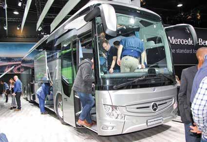 Uden Sprinter City 45 minibssin käyttökohteeksi Daimler mainitsee reittiliikenteessä mm. pienempien kapnkien ja haja-astsaleen hiljaisemmat linjat.