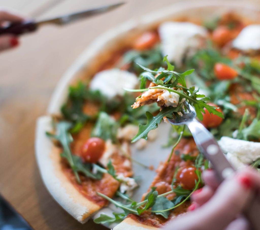 ARVON MEKIN ANSAITSEMME Vastuullisuus luo arvoa kaikessa Kotipizza Groupin liiketoiminnassa. Vastuullinen liiketoiminta on yhä useammin kannattavampaa liiketoimintaa.