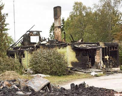 Kuus minutit hiljem põles juba viis hoonet ja 18 minutit hiljem, s.t kell 18.45, seitse hoonet. Pärast seda suudeti tule levikut oluliselt piirata.