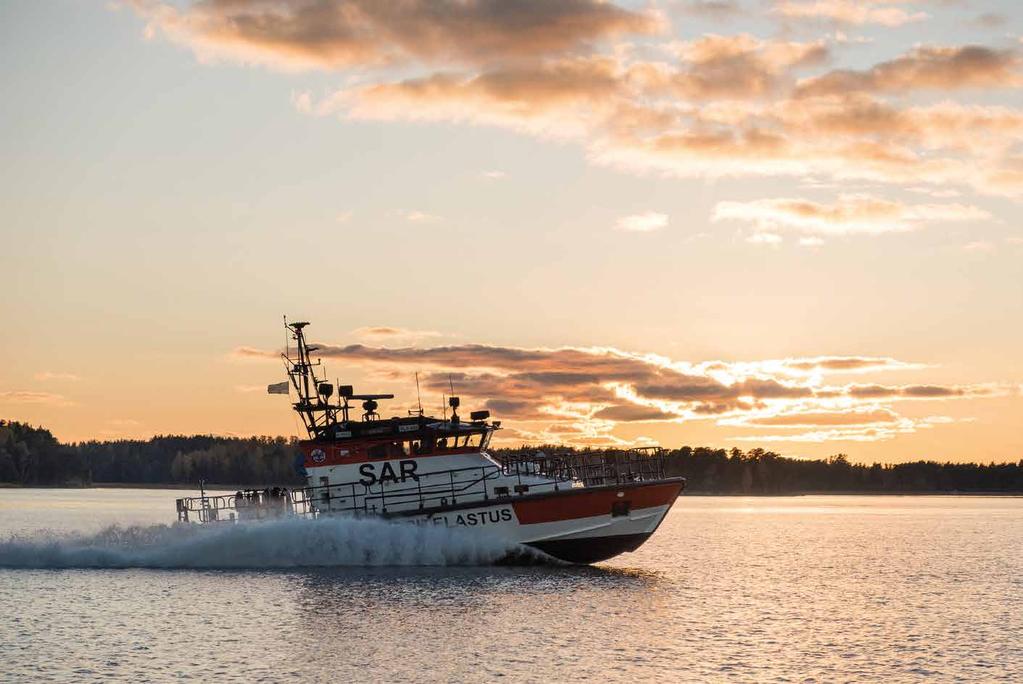 1 2 3 Koulutuksen kautta käyttöön Uuden veneen vastaanottaminen on aina haastava prosessi. Kun PV4- luokan ABSO saapui Turkuun 2013, oli hyppäys vanhasta Rajakarista uuteen veneeseen suuri.