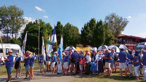 Stadilaiset Fikissä Lipunkantajat avajaisissa, Ahti Kuikka, Elis Bussman, Kim Saarikoski ja Martti Jarva Suomen joukko valmistautuu avajaismarssiin 87.