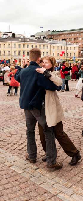 Museichefens årsöversikt Stadsmuseet fyllde 100 år Under jubileumsåret ordnades flera evene mang, varav en del öppnade dörrarna till museiarbetet bakom kulisserna.