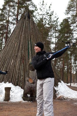 hallinta Luontopolku tai lumikenkäkävely Ohjattua liikunta: