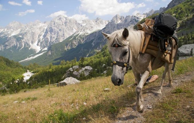 Valbona 1 yö 2 yötä 2 yötä Tirana 1