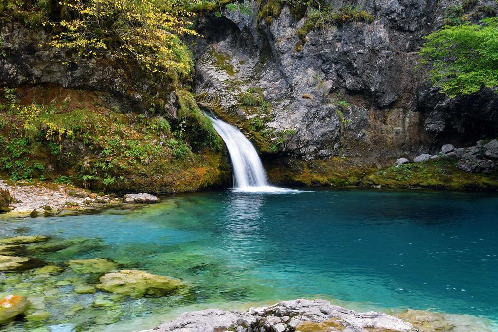 Albanian vaellusmatkan vaativuustaso on 2,5/5 haasteellinen, Theth Valbona-vaelluksen osalta 3/5 vaativa Albania on yksi Euroopan tuntemattomimmista matkakohteista.