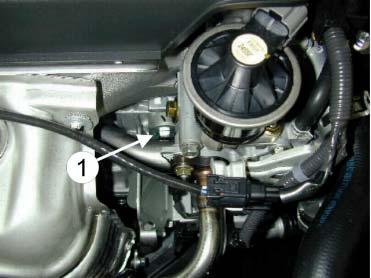 HONDA ACCORD 2.4 5 4/9 N Skru ut tappepluggen som sitter over oljefilteret. Hvis det sitter umbrakoplugg på innsiden: Benytt DEFA s verktøy nr.