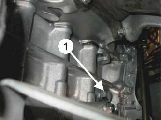 HONDA CIVIC 1.3 Hybrid IMA, CR-Z 1.5i Hybrid VTEC 9 6/9 N Demonter plastplaten under motor. Demonter den originale gjengepluggen (1) og monter varmeren (2). Benytt evt.