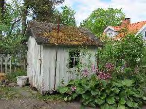 Historiallinen arvo - Sosiaalihistoria Pihan kokonaisuuteen kuuluvat alkuperäinen tai vastaava piharakennus ja