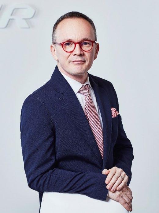 Antti Miettinen Viestintäjohtaja, Finnair, filosofian maisteri (puheviestintä) Sisäisen viestinnän ammattilainen: johtanut Finnairin sisäistä ja strategista viestintää suurten rakennemuutosten läpi