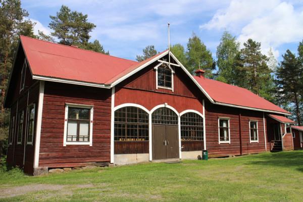 Eteläisten työväentalo kesäkuussa 2017.