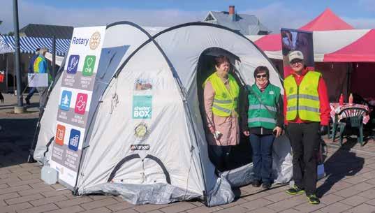 Kuukausikirje julkaistiin myös piirin nettisivuilla. Uutena tiedotusmuotona oli tapahtumien videomarkkinointia, esim PETS:istä ja piirikonferenssista. ShelterBox tuki ry.