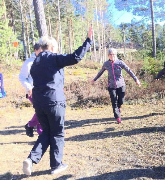 4 Terve työympäristö ja työhyvinvointi Pyrimme yksilöllisiin kokonaisratkaisuihin sekä löytämään menetelmät, joiden avulla voimme tuntea työskentelevämme oikean asian eteen hyvin toimivassa