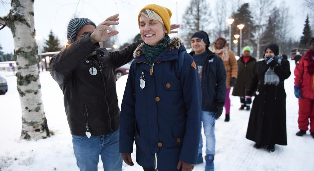 Tanssija Liisa Heikkinen ja Utajärveläiset