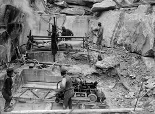 The Finnish Natural Stone Association Figure 6. In the early 1900 s, soapstone was loosened from the bedrock by piston drills and later by hammer drills (Kotivuori 1981).