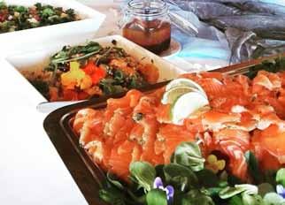 Buffetehdotus 6 Kasvis- / kalabuffet Maalaisleipää L, M,V Riihiruisleipää L, M,V Voita L, G, Hummusta L, M, G, V Valitse kaksi ruokalajia: Savulohimoussea L, G ja jälkiuunilastuja L, M, V /