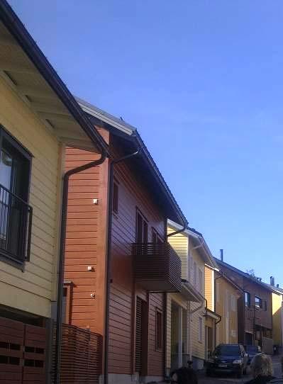 7:097 / HAUKKALANTIE 56 / RAKENTAMISTAPAOHJE (6) - Julkisivun sävyn on murrettu ja keskitumma tai tumma. - Sävyn tulee olla tiilessä ruskea, punaruskea tai harmaa.