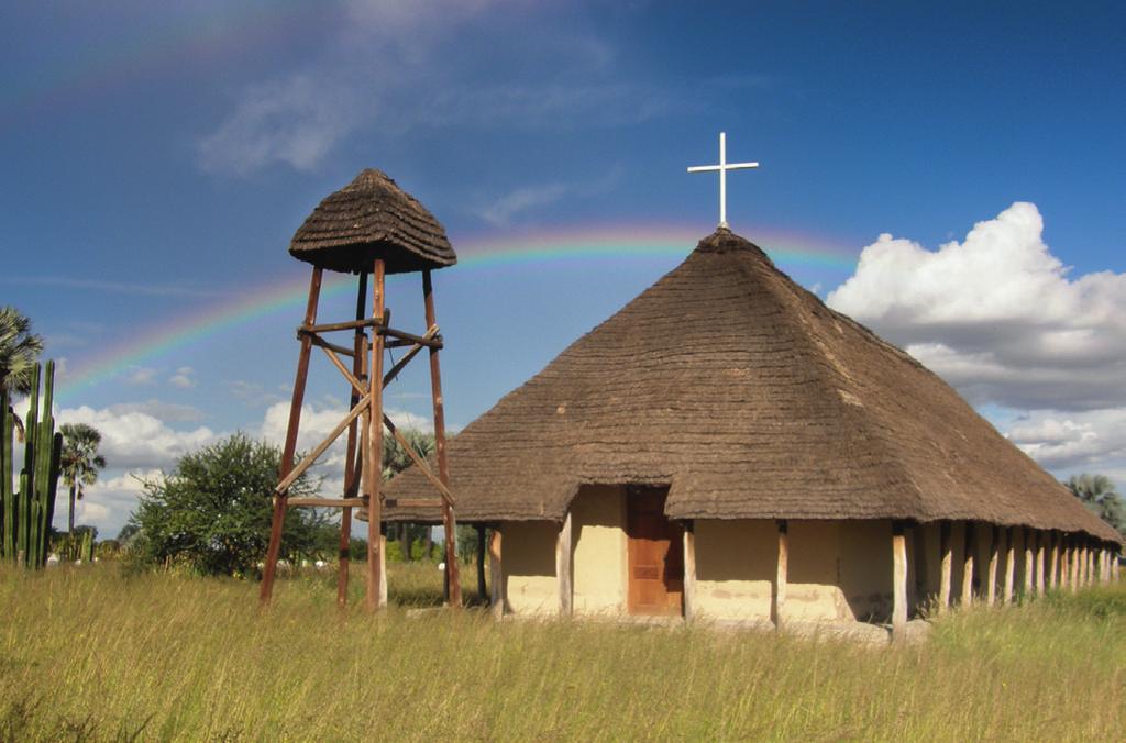 Pisimpään maassa asuneet puhuvat naksutellen khoikhoi-gowab (namadamara), kung ja muita khoisan-kieliä. Rehobothin bastardit, Kapin värilliset ja buurit puhuvat hollantilaisperäistä afrikaansia.