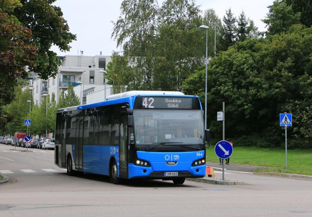 Suomen markkinoilla dieselbusseja on saatavana useilta kalustotoimittajilta, kuten Irisbus, Iveco, Mercedes-Benz, Scania, Solaris, VDL ja Volvo.
