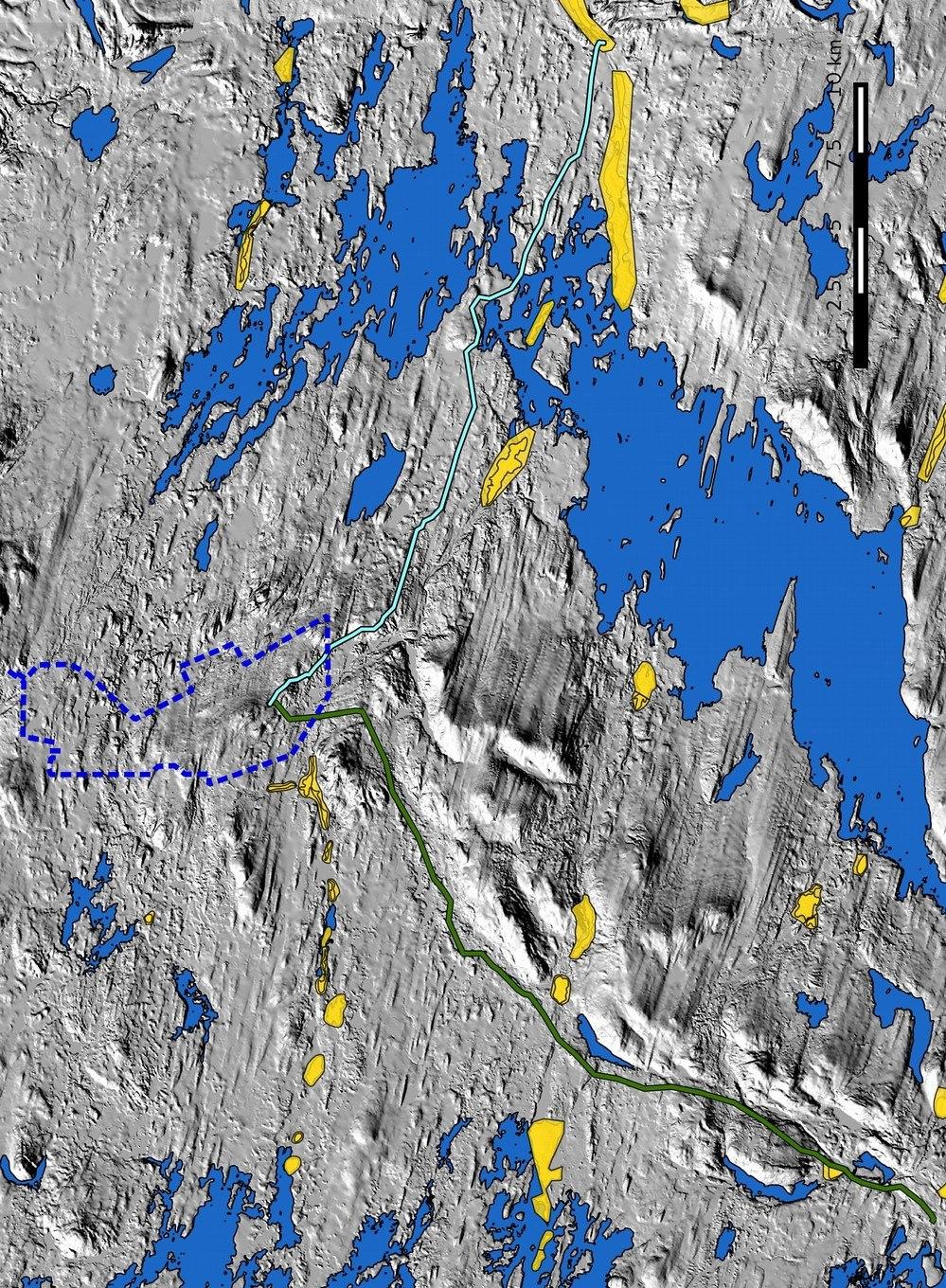 17 Korkeuserot ovat enimmillään 20 25 m / 100 m. Vaaroilla ja kankailla maaperä on lajittumatonta, sedimentin raekoko vaihtelee hyvin hienoista hiekkamaisista kerrostumista karkeisiin kivikoihin.