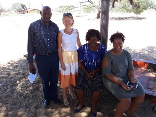 sijaitsevasta kirkosta), Toromoja ja loka-marraskuun vaihteessa kolmessa Keskisen rovastikunnan seurakunnassa Pilane, Selebi-Phikwe (kuva kirkon päiväkodissa), Francistown.