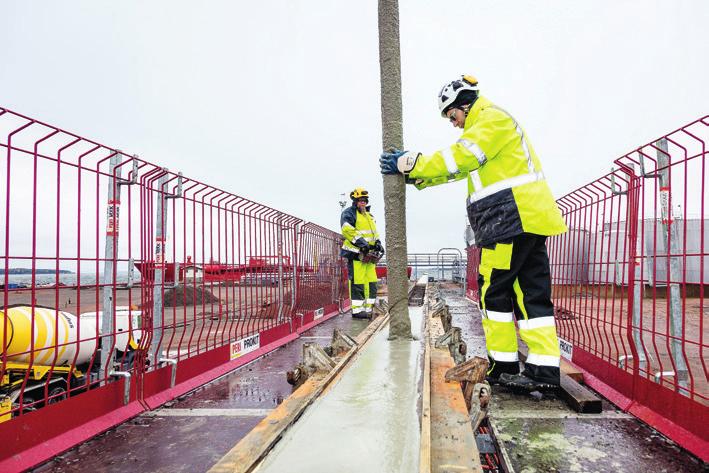 8 Suurin ero IT-betonin käytössä työmaan kannalta perinteiseen valuun verrattuna on ajan- ja työvoiman säästö. 9 Käyttämällä IT-betonia pystyvaluissa hyvä lopputulos on taattu.