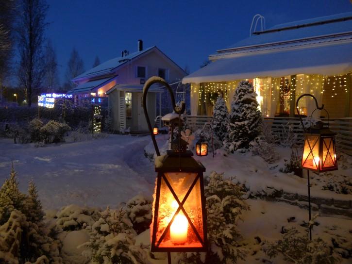 Sivu 12 Sukuneuvosto Ignatius Uutiset Jäsenmaksu vuodelle 2019 Pielisjärven Ignatiusten Sukuseura ry:n vuoden 2019 jäsenmaksu 20 on Tapio Koivula, pj Nujulantie 3 A 90410 Oulu 0400-874953