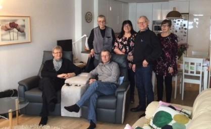 Joulukuu 2018 Vuosikerta 6 * Numero 2 Sivu 3 Sukuneuvosto Suvun tietojen tallennustyö jatkuu Ignatius sukutietokannassa on lehden ilmestyessä Mårten Ignatiuksen (1715-1771) jälkeläisiä 988 henkilöä.