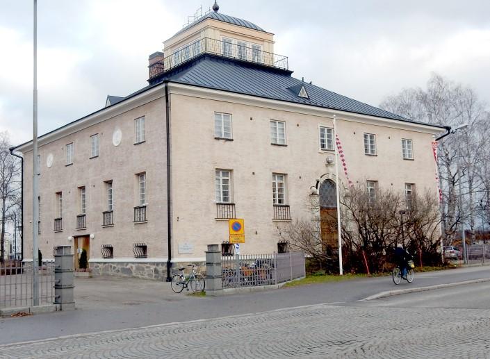 Kruunu peri veroja luonnontuotteina ja vilja nousi tärkeimmäksi veronmaksun välineeksi 1600-luvulla. Kameraalihallinnon isännöimä Pielisjoen linna palveli jyvästönä aina 1910-luvulle saakka.