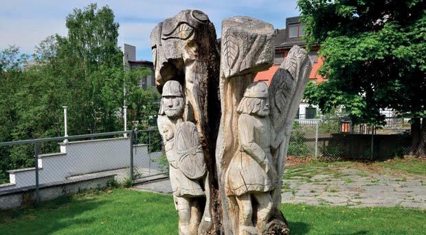Ravintolat ja aktiviteetit Lillehammerissa Täältä löydät enemmän tietoa kaikista kohteista olympiakisapaikoista kiipeilykeskuksiin, ravintoloihin ja museoihin asti.(http://www.lillehammer.